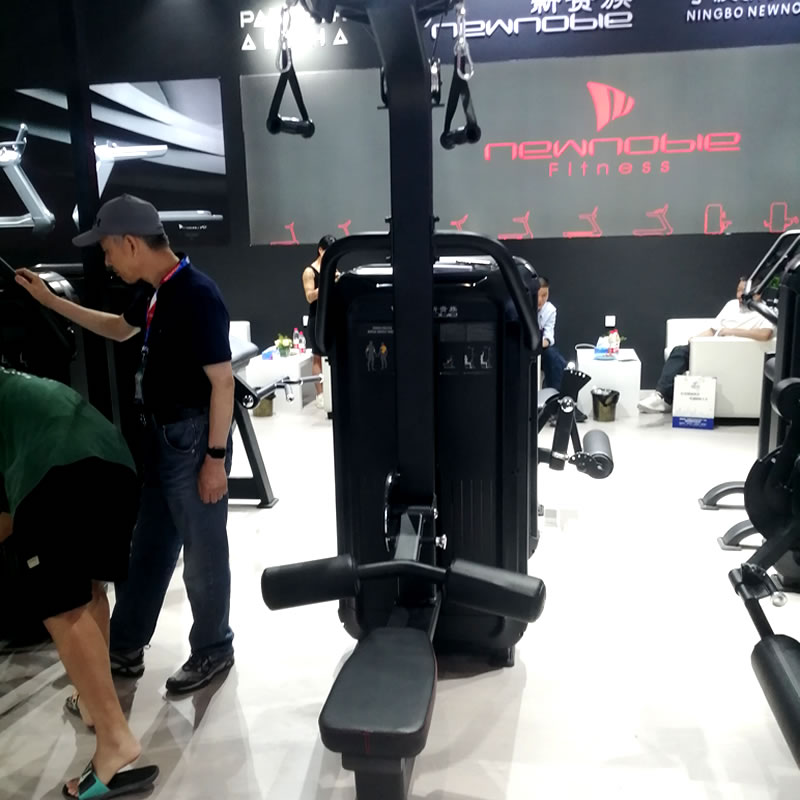 XG-M-5020AXG-M-5020A XG-M-5020A ID:1709 高拉背肌訓(xùn)練器